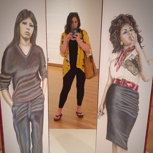 Meet your Posher, Laurel